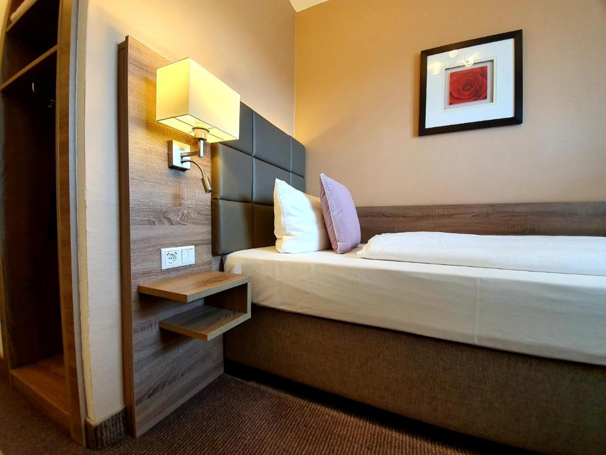 Hotel In Den Herrnwiesen Вертгейм Экстерьер фото